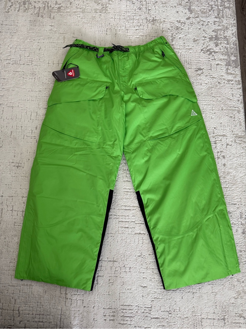 Nike ACG men’s pants size xl